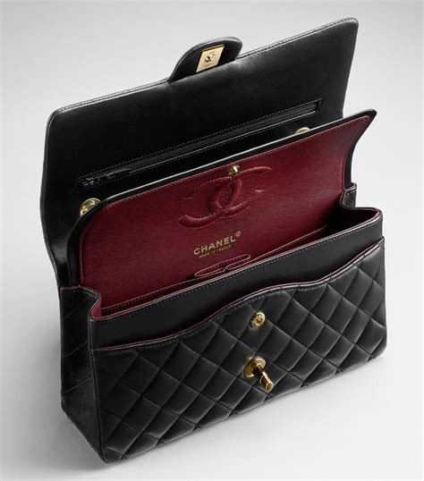 chanel classic ml flap|Chanel classic flap small price.